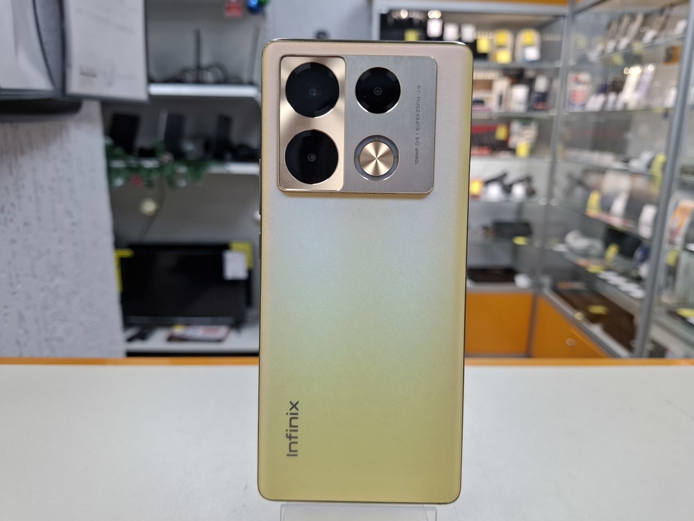 Смартфон Infinix Note 40 Pro 8/256