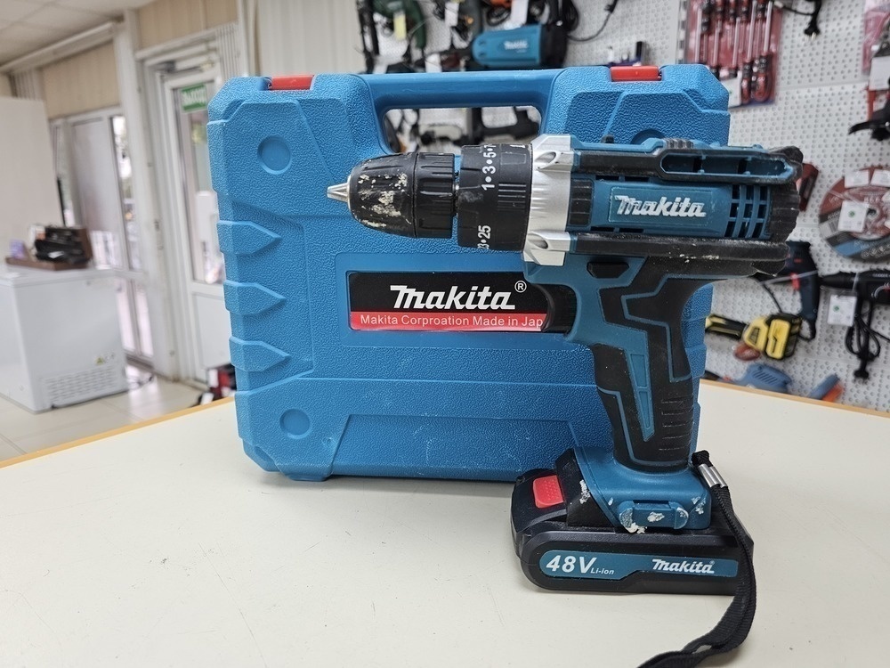 Шуруповерт Makita NO Name;