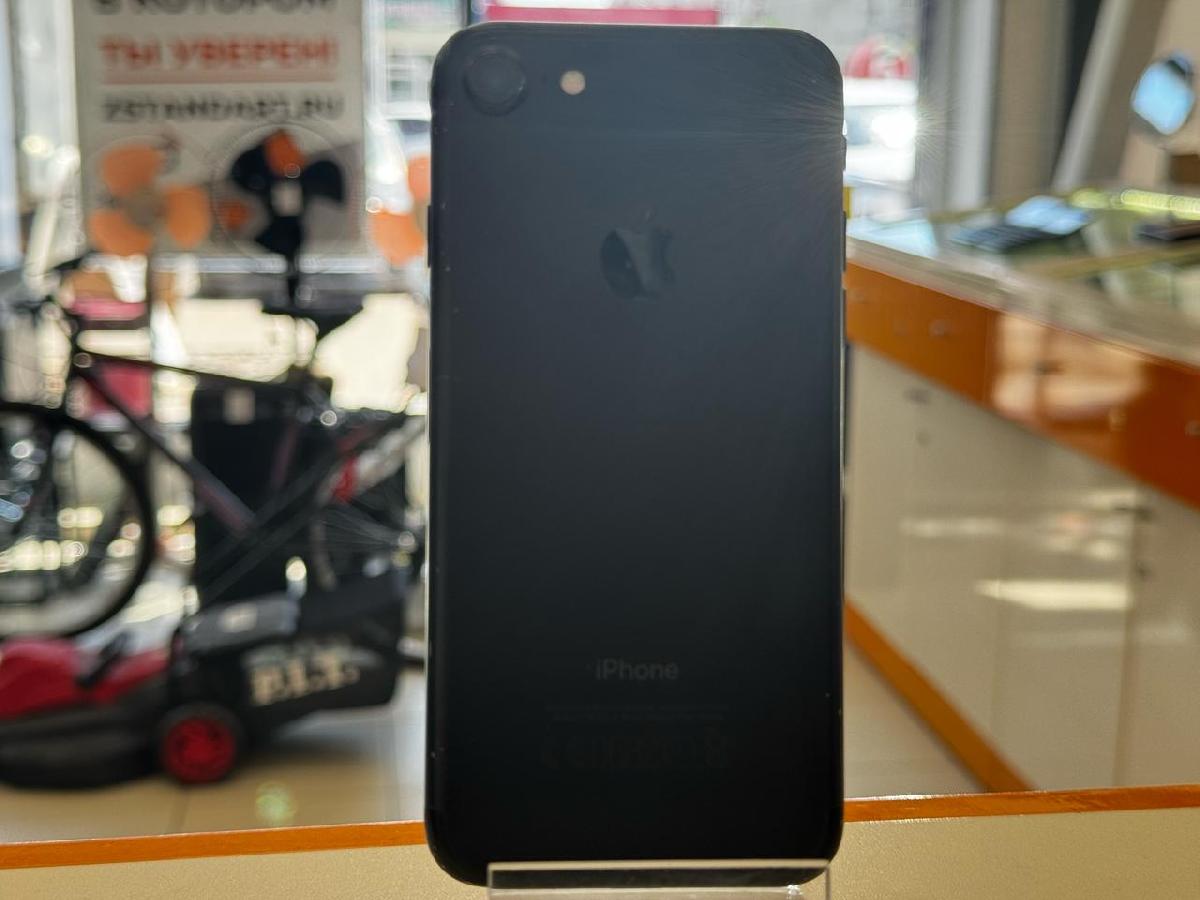 Смартфон Apple iPhone 7 32Gb