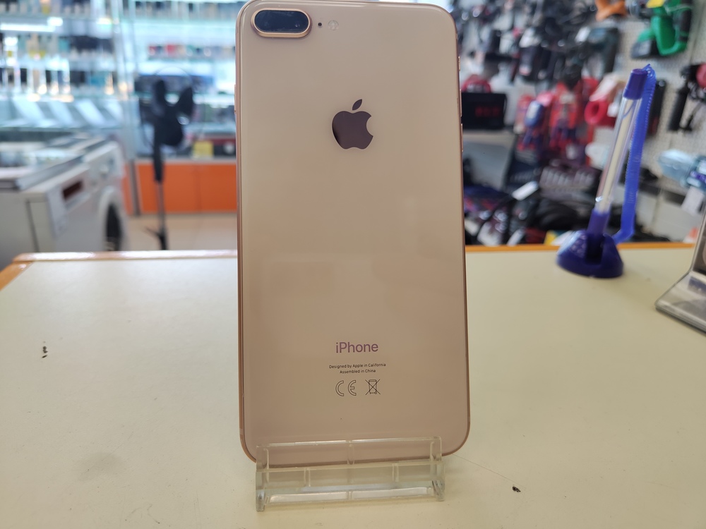 Смартфон Apple iPhone 8 Plus 64Gb