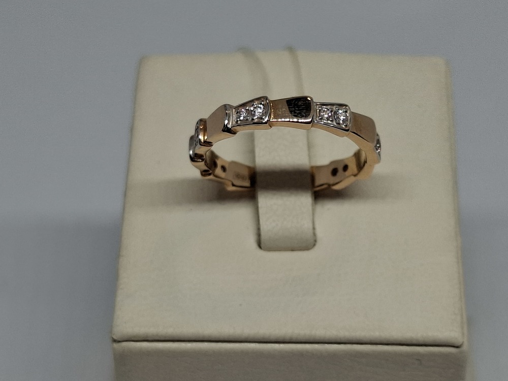 019372 КОЛЬЦО С КАМНЯМИ (Au 585)