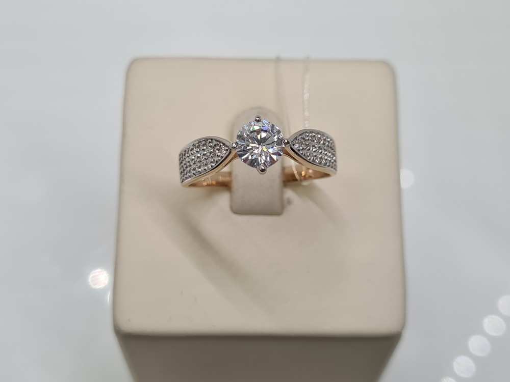 019472 КОЛЬЦО С КАМНЯМИ (Au 585)