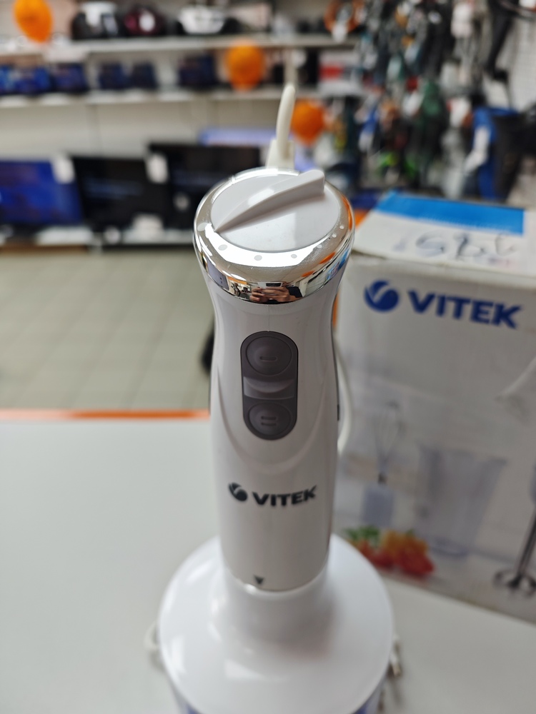 Блендер Vitek VT-3407