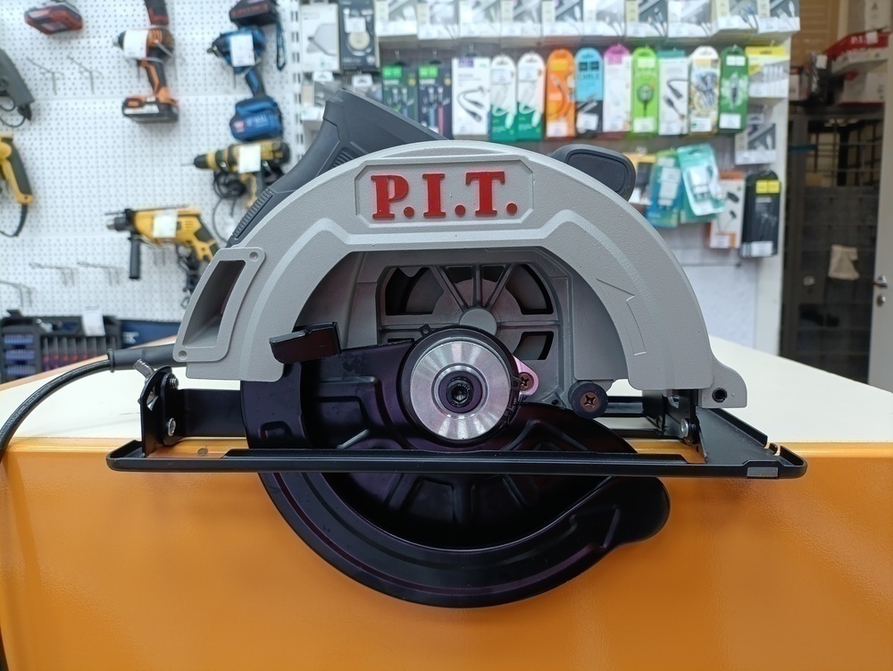 Дисковая пила P.I.T. PKS185-C4
