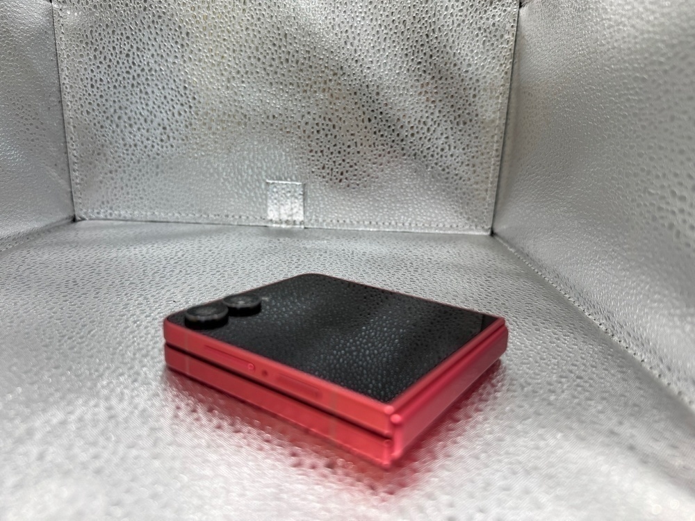 Смартфон Samsung Galaxy Z Flip 7 12/256