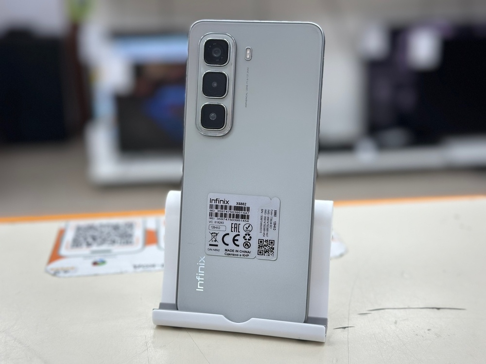 Смартфон Infinix HOT 50 8/128