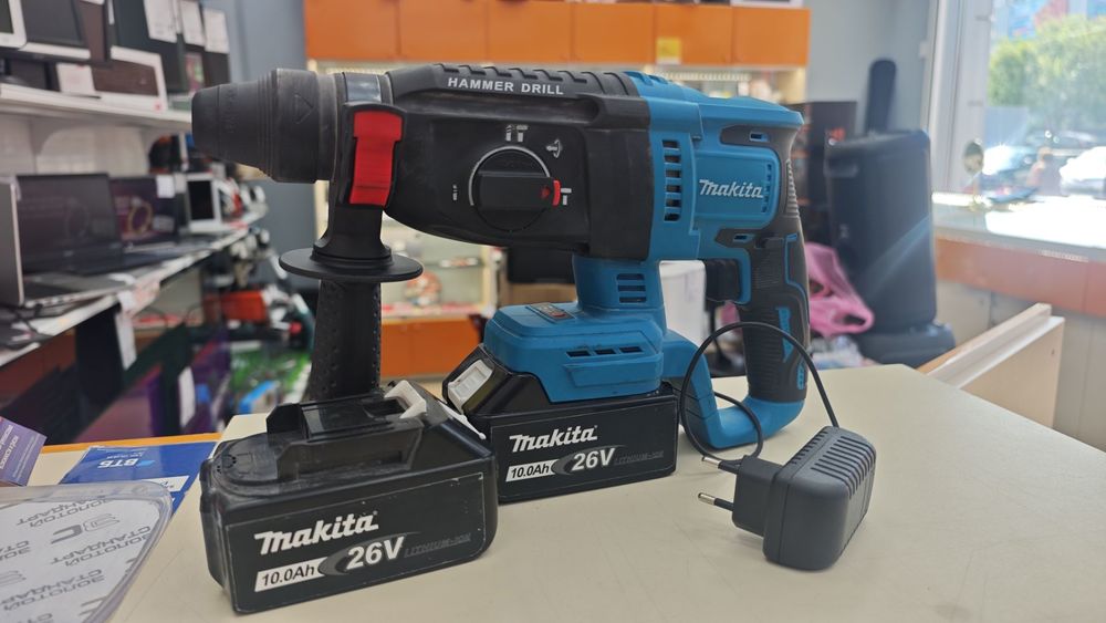 Перфоратор Makita 26V