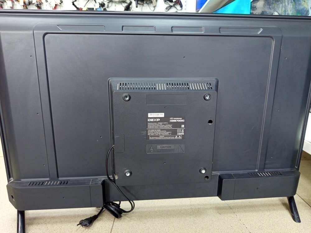 LED Телевизор Dexp H39E7000C
