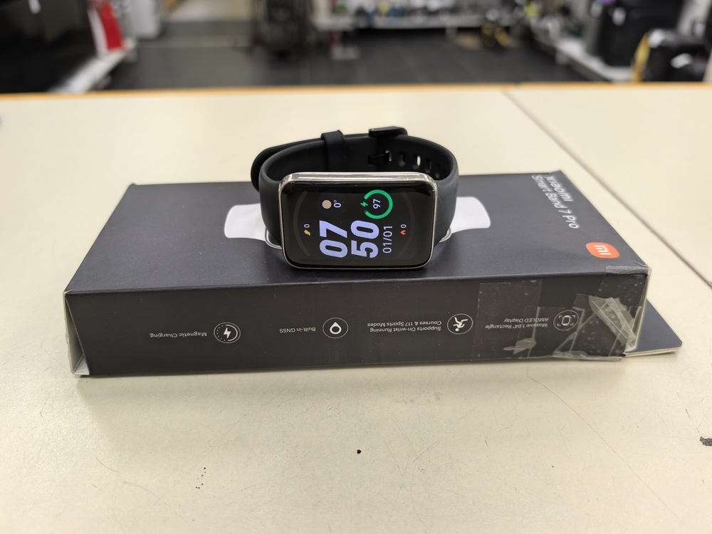 Фитнес-браслет Xiaomi Mi Band 7 Pro