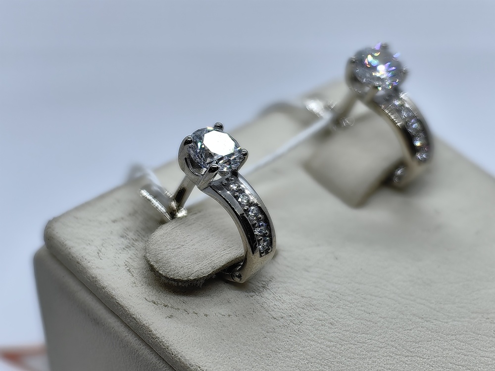 СКМИ585 СЕРЬГИ С КАМНЯМИ (Au 585)