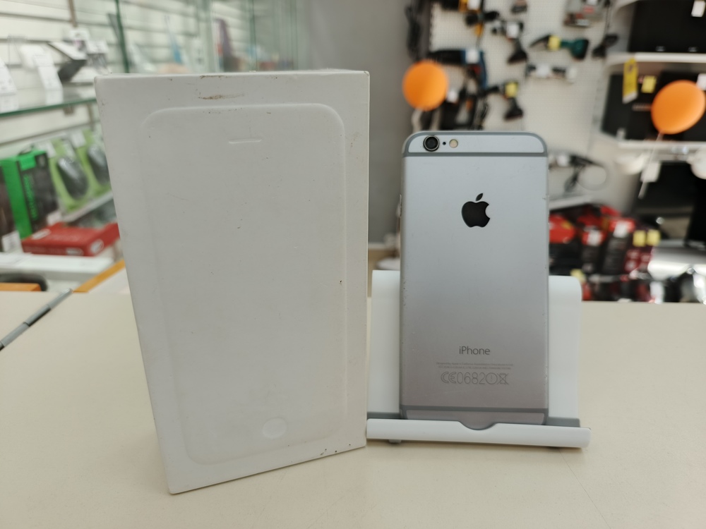Смартфон Apple iPhone 6 64Gb