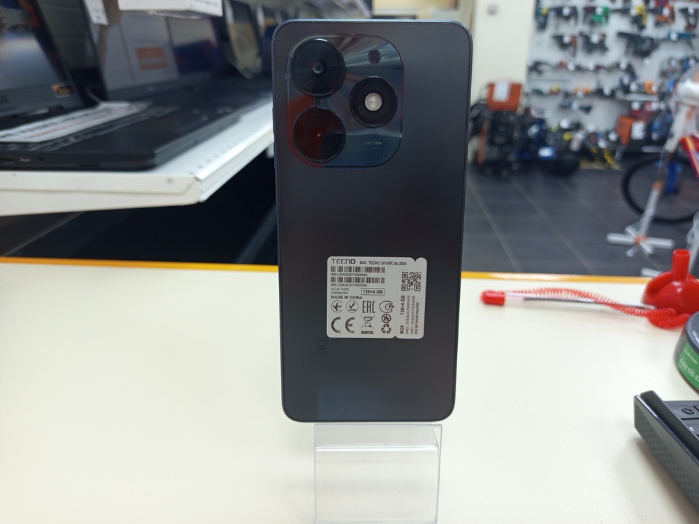 Смартфон Tecno Spark Go 2024 4/128