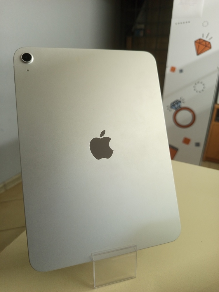 Планшет Apple iPad 11 256 ГБ (A16) 2025 A3354 (Wi-Fi)