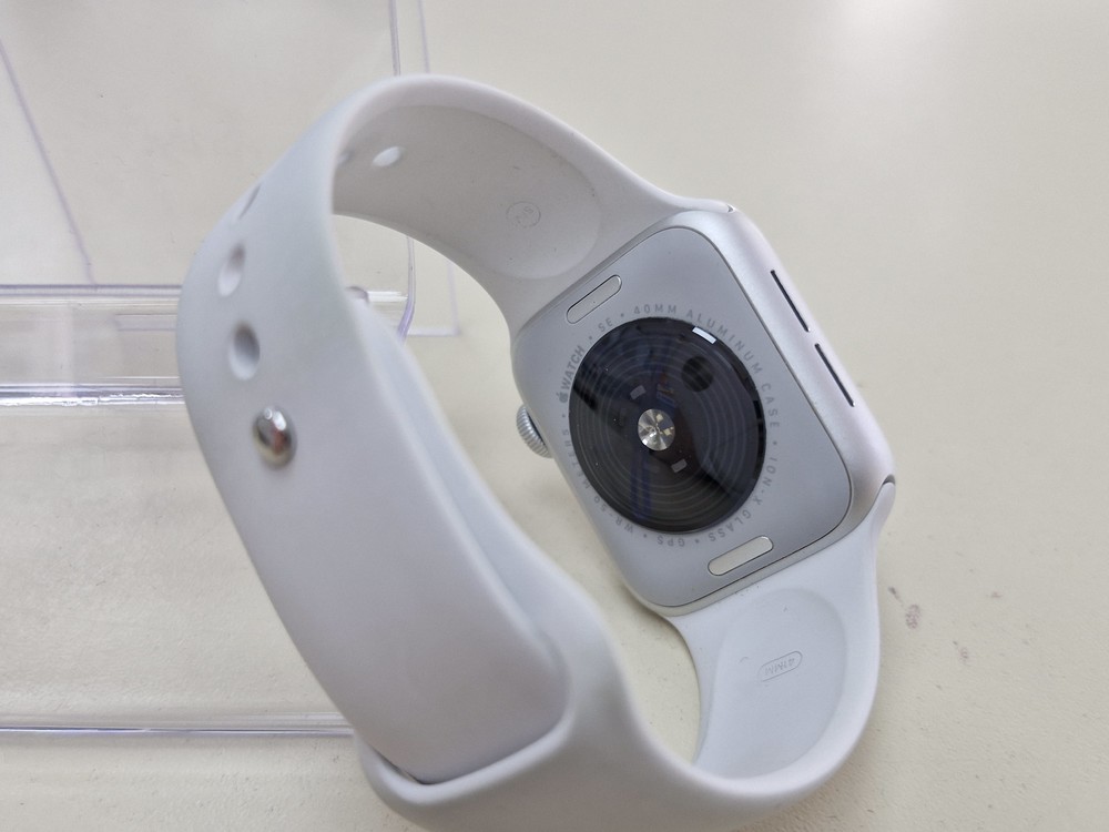 Смарт-часы Apple Watch SE 2022 40mm