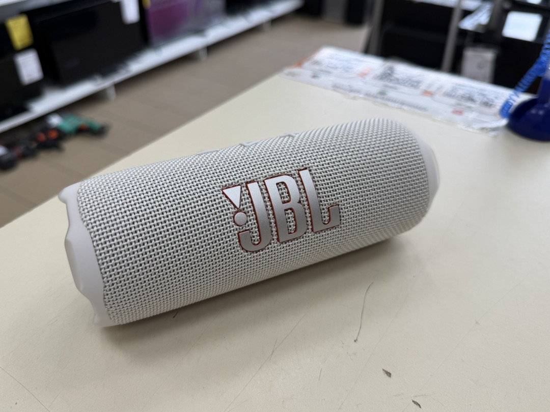 Портативная акустика JBL Flip 7
