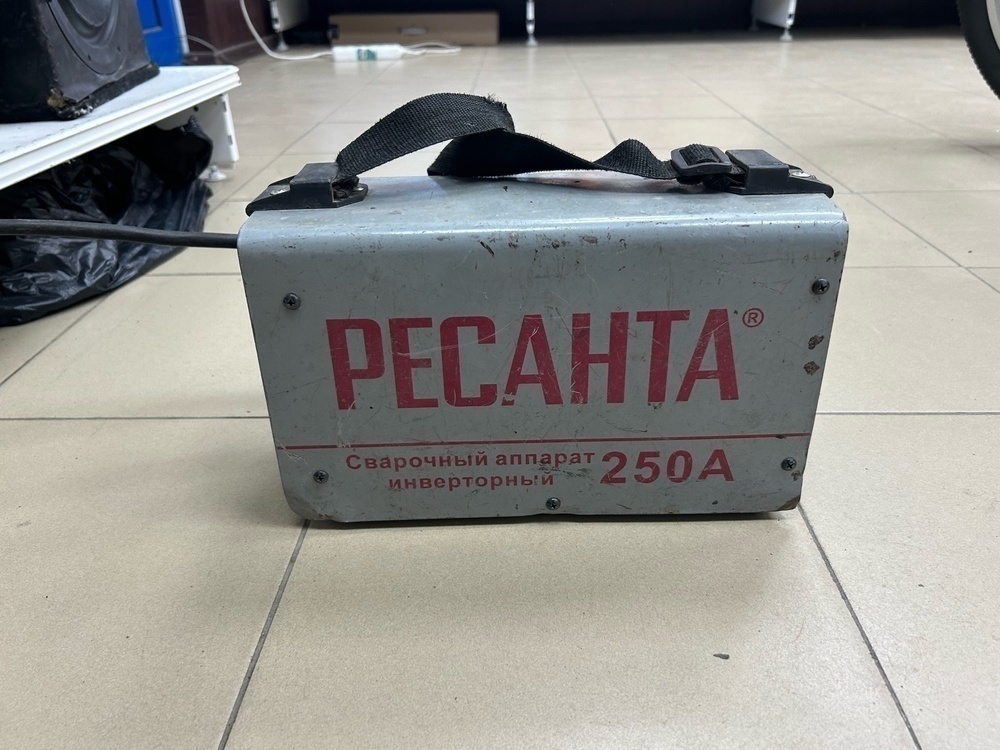 Сварочный аппарат Ресанта САИ 250 ПН