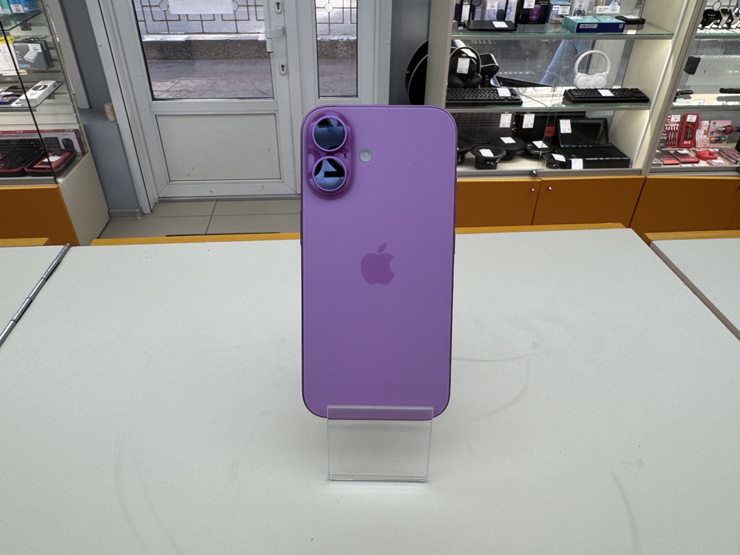 Смартфон Apple Iphone 16 128Gb