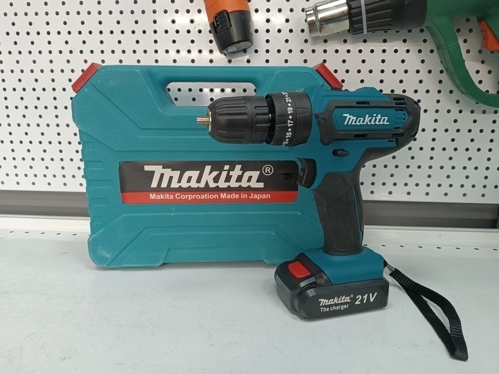 Шуруповерт Makita 21V