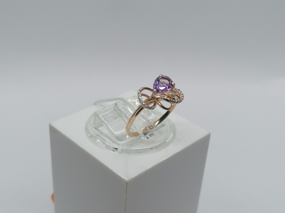 КОЛЬЦО С КАМНЯМИ (Au 585)