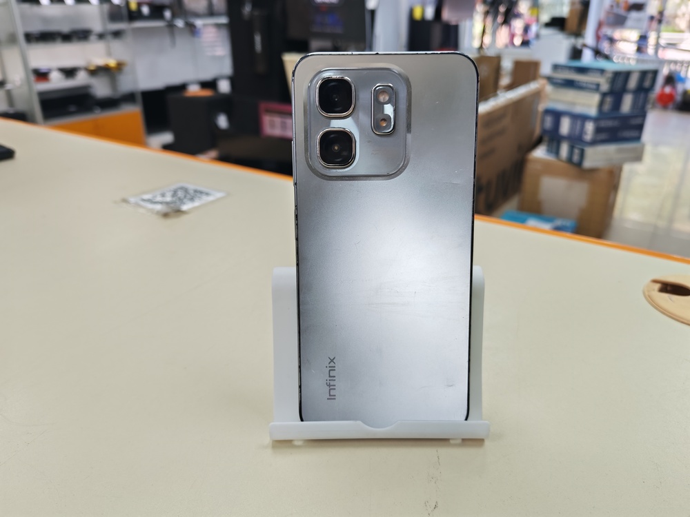 Смартфон Infinix HOT 50i 6/128