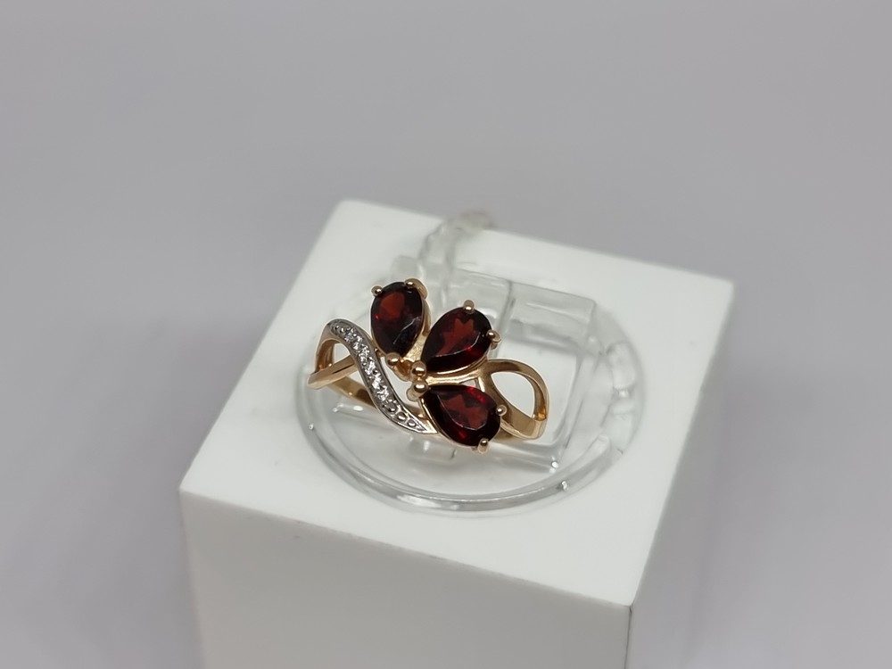 КОЛКМИ585 КОЛЬЦО С КАМНЯМИ (Au 585)