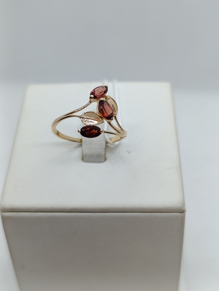 КОЛЬЦО С КАМНЯМИ (Au 585)