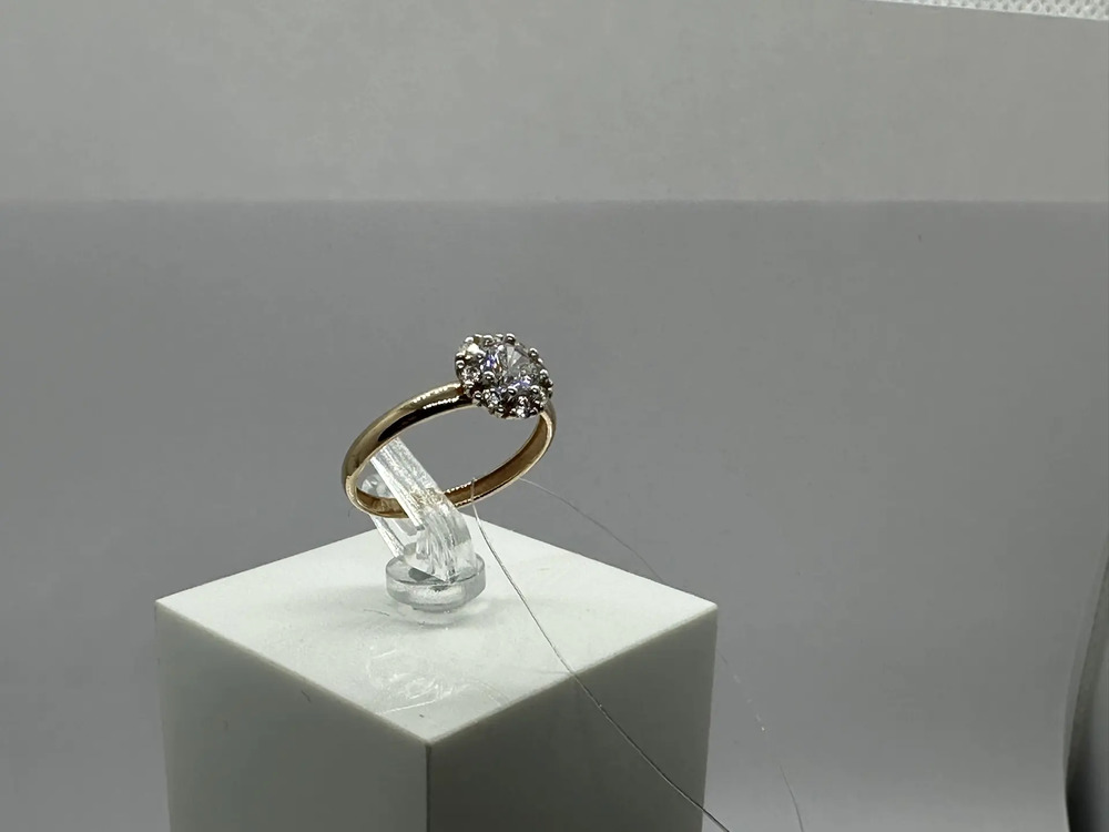 КОЛЬЦО С КАМНЯМИ (Au 585)