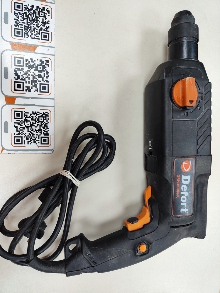 Перфоратор Defort DRH-800N-K