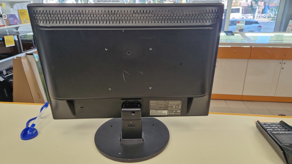 Монитор Philips 190V1