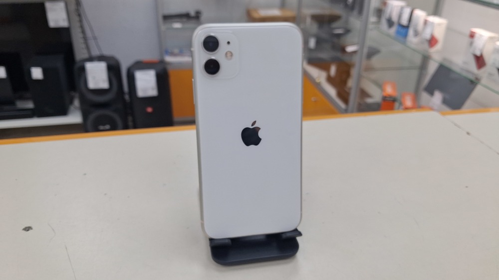 Смартфон Apple iPhone 11 128Gb