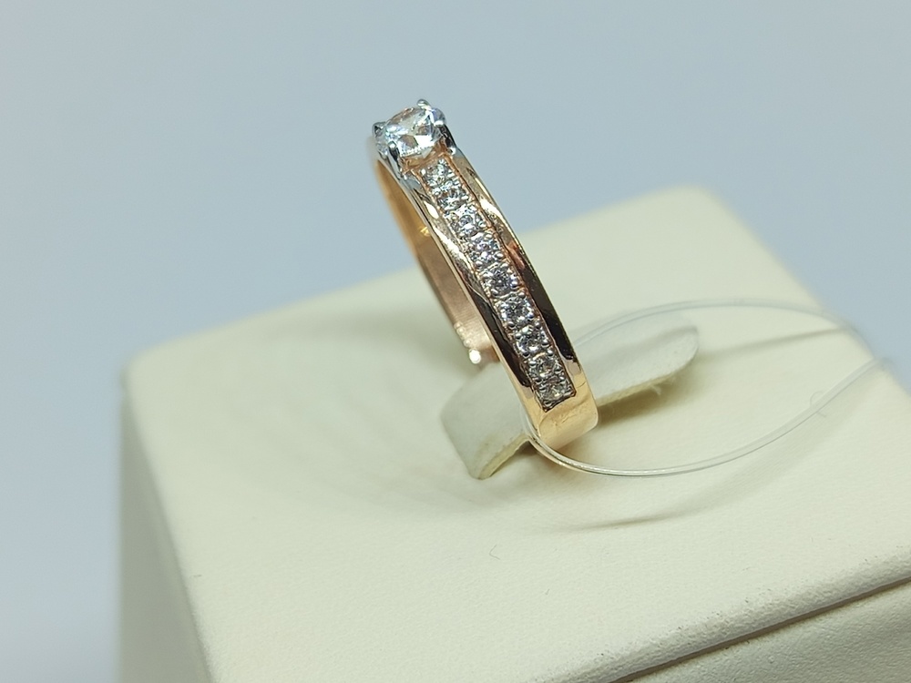 КОЛЬЦО С КАМНЯМИ (Au 585)