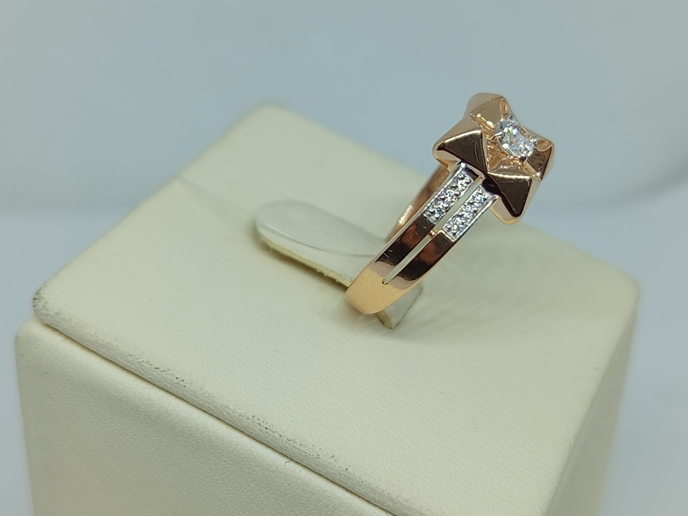 КОЛЬЦО С КАМНЯМИ (Au 585)