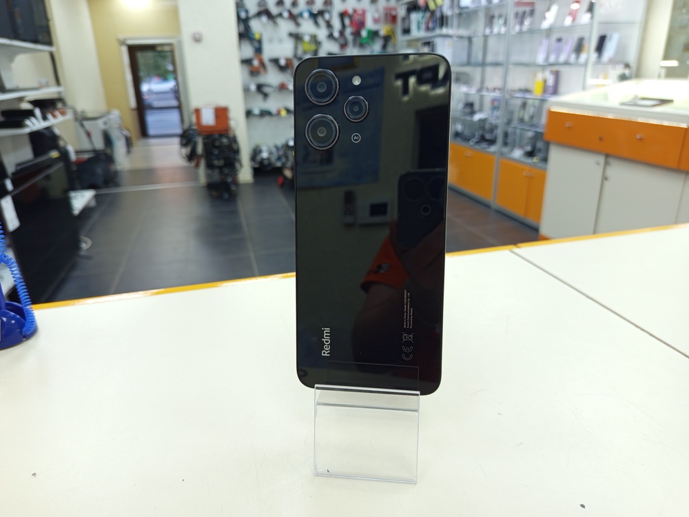 Смартфон Xiaomi Redmi 12 4/128