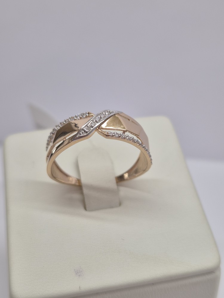 КОЛЬЦО С КАМНЯМИ (Au 585)