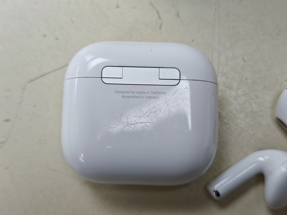 Наушники беспроводные Apple AirPods 4 с ANC