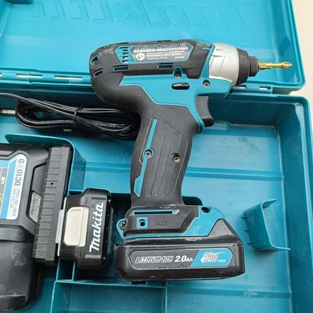 Шуруповерт Makita TD110D