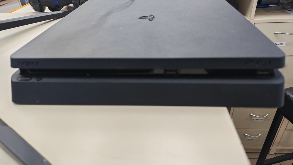 Игровая приставка PlayStation 4 Slim 1Tb