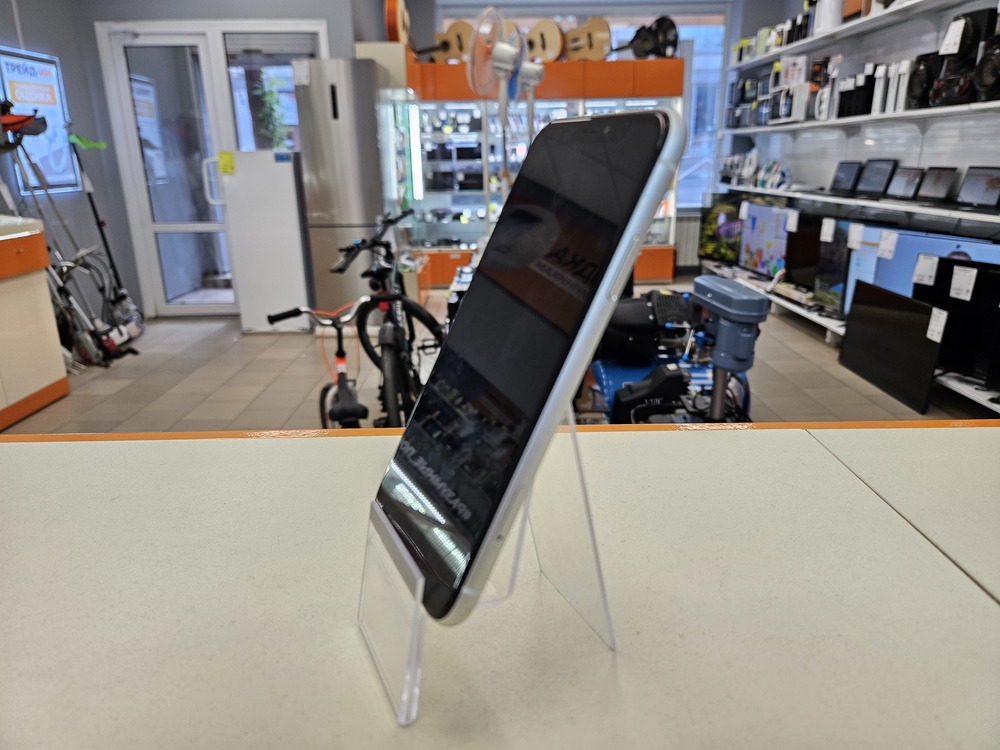 Смартфон Apple iPhone Xr 64Gb