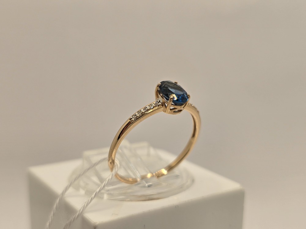 КОЛКМИ585 КОЛЬЦО С КАМНЯМИ (Au 585)