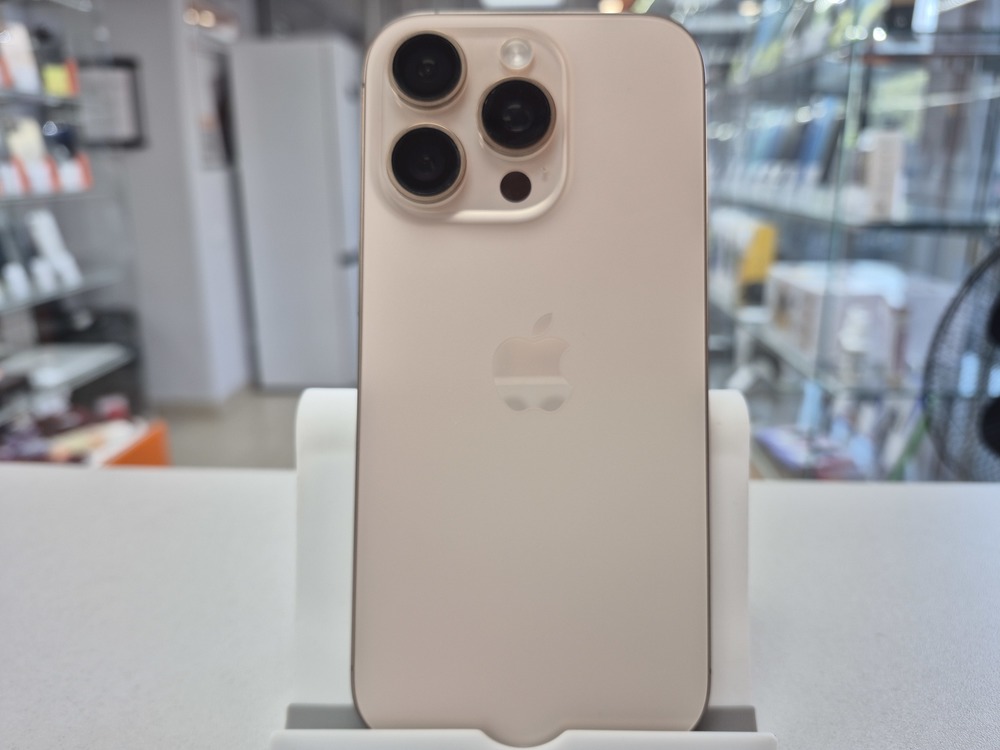 Смартфон Apple Iphone 16 Pro 256Gb