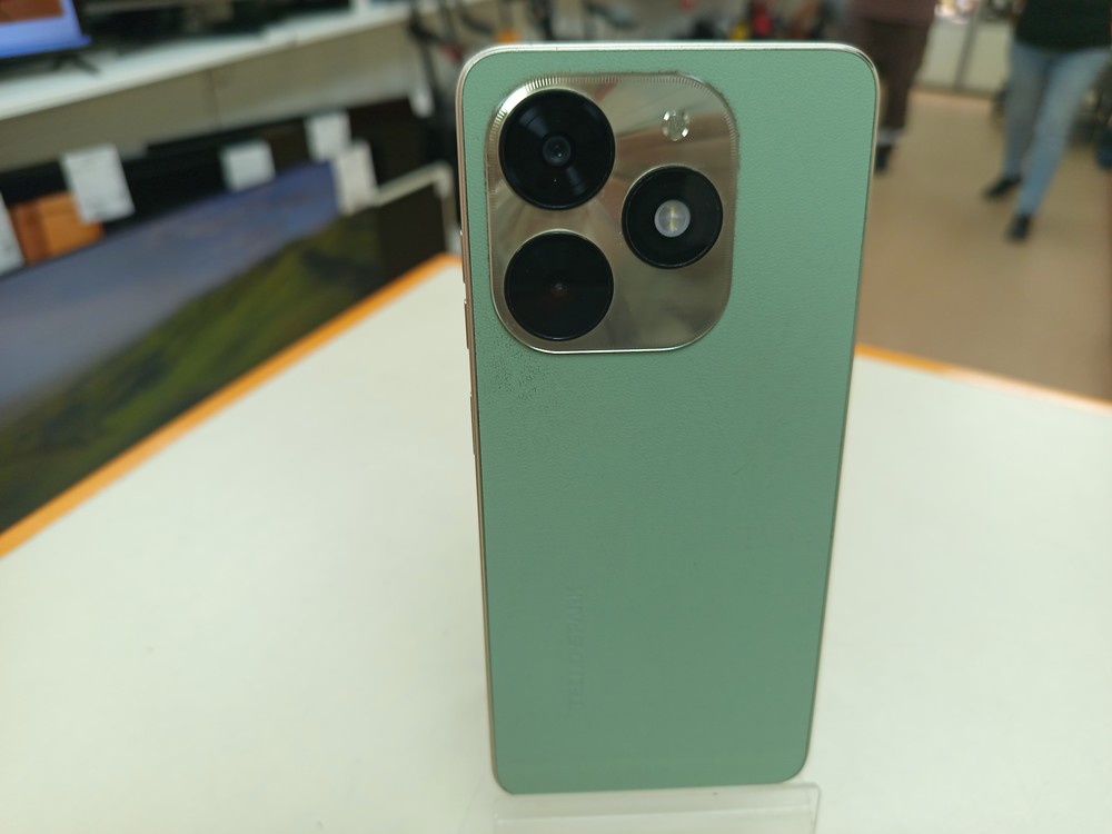 Смартфон Tecno Spark 20C 4/128