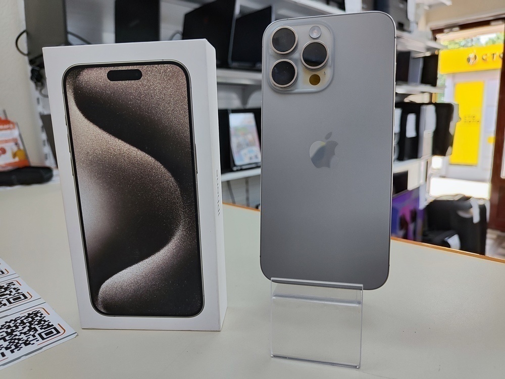Смартфон Apple iPhone 15 Pro Max 256Gb