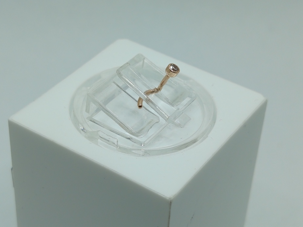 ПИРСИНГ С КАМНЕМ (Au 585)