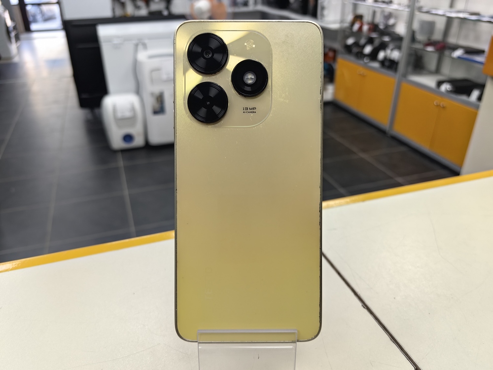 Смартфон Tecno Spark Go 2024 4/64