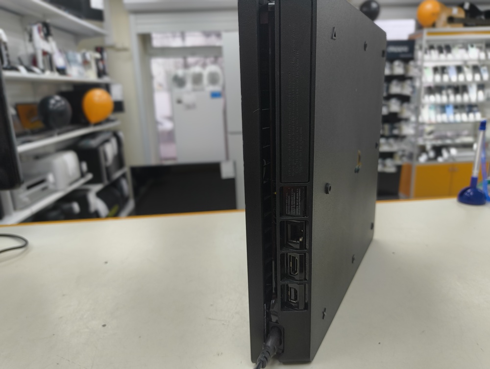 Игровая приставка PlayStation 4 FAT 500GB