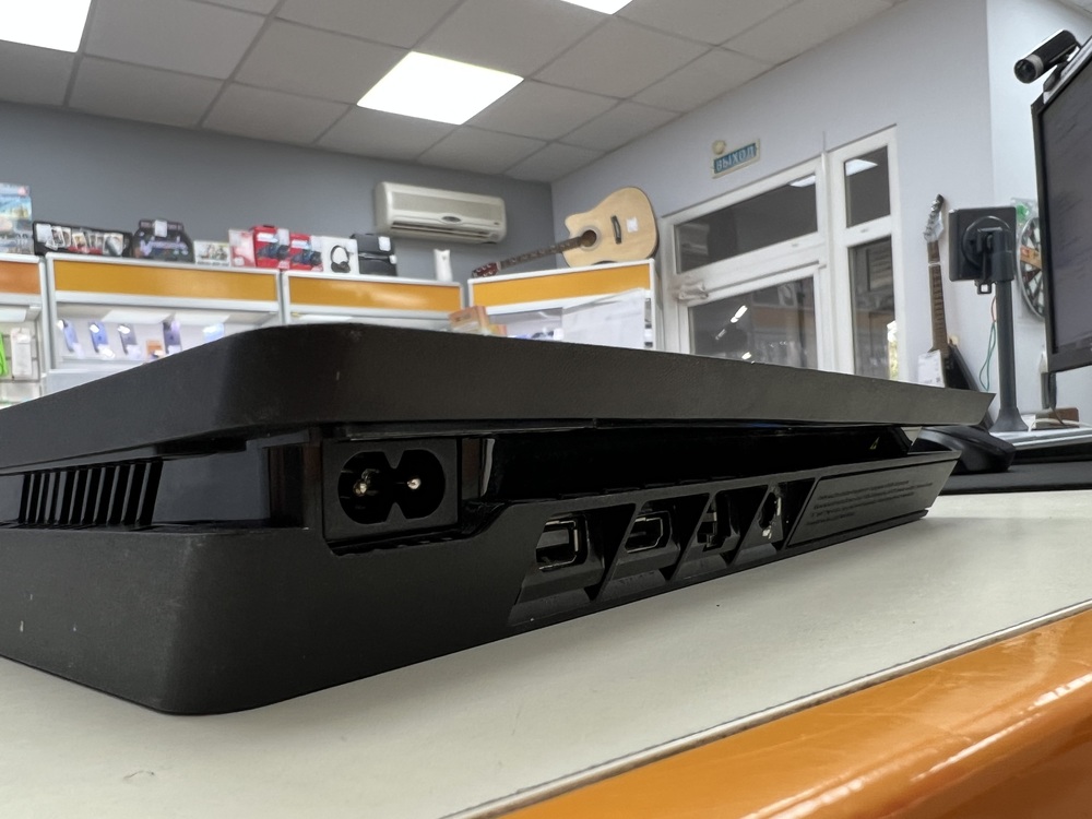 Игровая приставка PlayStation 4 Slim 500GB