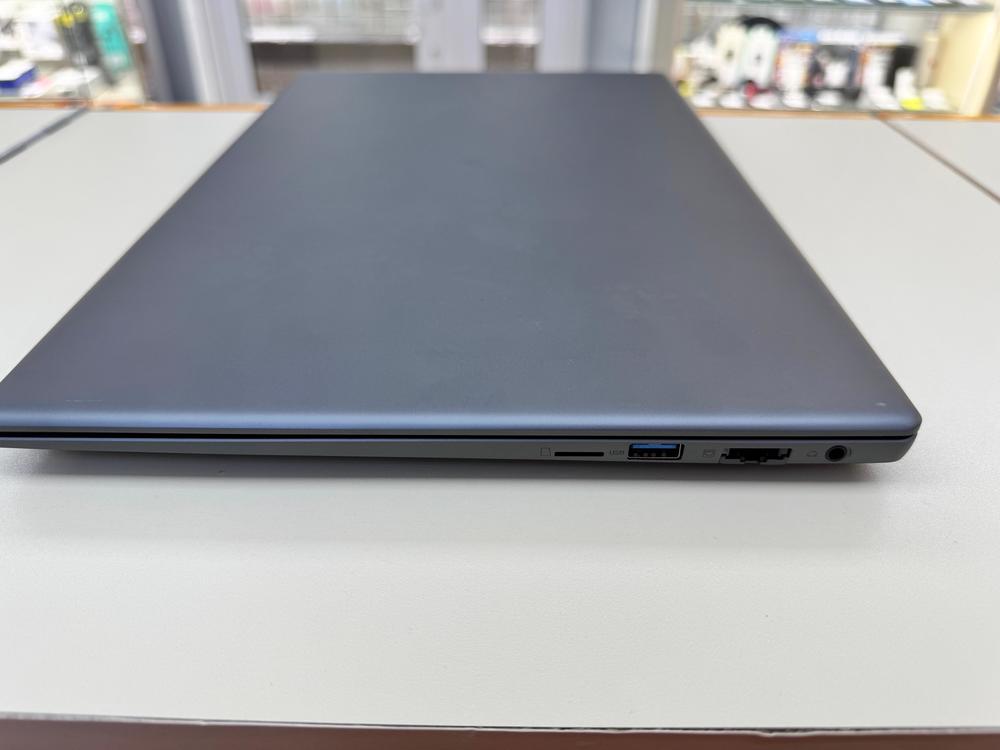 Ноутбук DIGMA 15R5; Ryzen 5 3500U, Radeon Vega 8, 8 Гб, 256 Гб, Нет