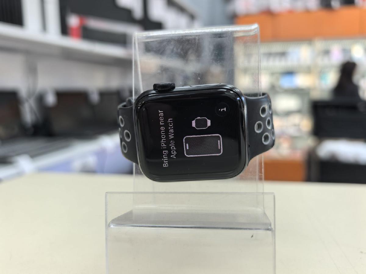 Смарт-часы Apple Watch SE 2022 40mm