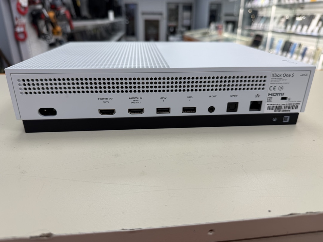 Игровая приставка Xbox One S 1TB