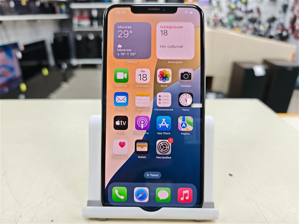 Смартфон Apple iPhone Xs Max 64Gb
